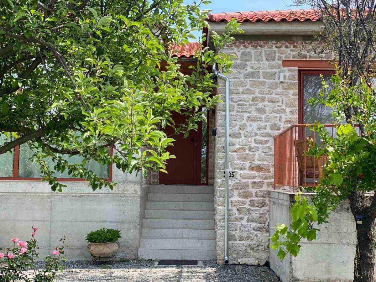 טריקלה Kampus Luxury Villas מראה חיצוני תמונה